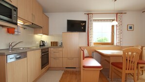 In-room dining - Schleicherhof II (Strass im Zillertal)