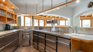 Coffee/tea maker, oven, dishwasher, high chair - An der Piste Medium (Hopfgarten im Brixental)