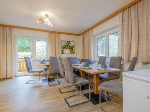 Essbereich im Zimmer