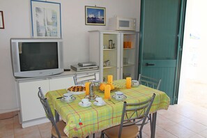 تناول الطعام