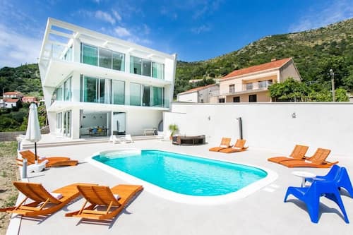 Villa (Five-Bedroom Villa with Private Pool) | Exterior