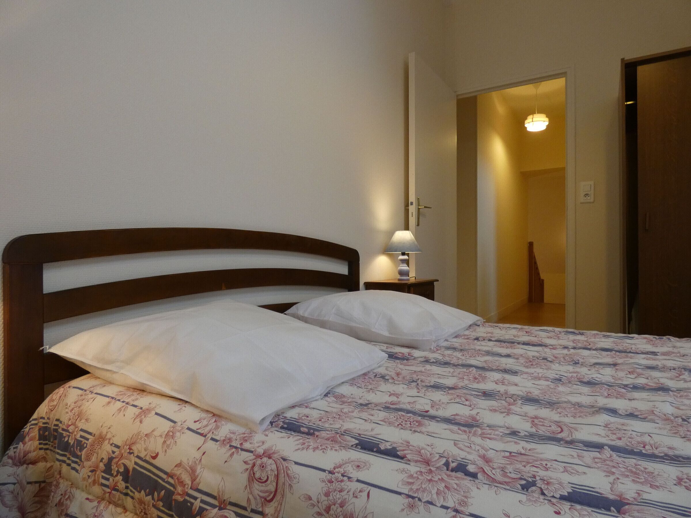 3 bedrooms, WiFi (free)