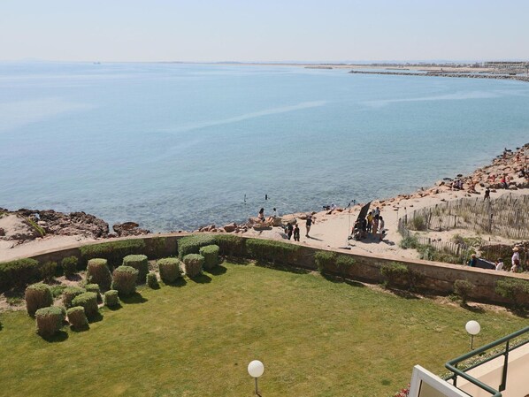 Beach/ocean view