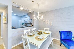 Dining - Walk to Beach: Home w/ Porch on Anna Maria Island! (Holmes Beach)