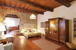 1 bedroom, WiFi, bed sheets - Chiara- cozy Chianti lodging with private area (Florence)