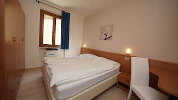 2 bedrooms, WiFi, bed sheets