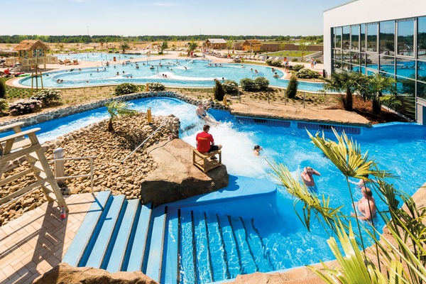 2 indoor pools, outdoor pool, pool loungers, lifeguards on site