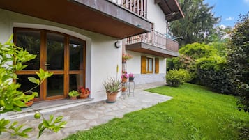 Family Apartment, 2 Bedrooms, 2 Bathrooms, Mountainside (La Verbanina Lake Maggiore Views) | Front of property