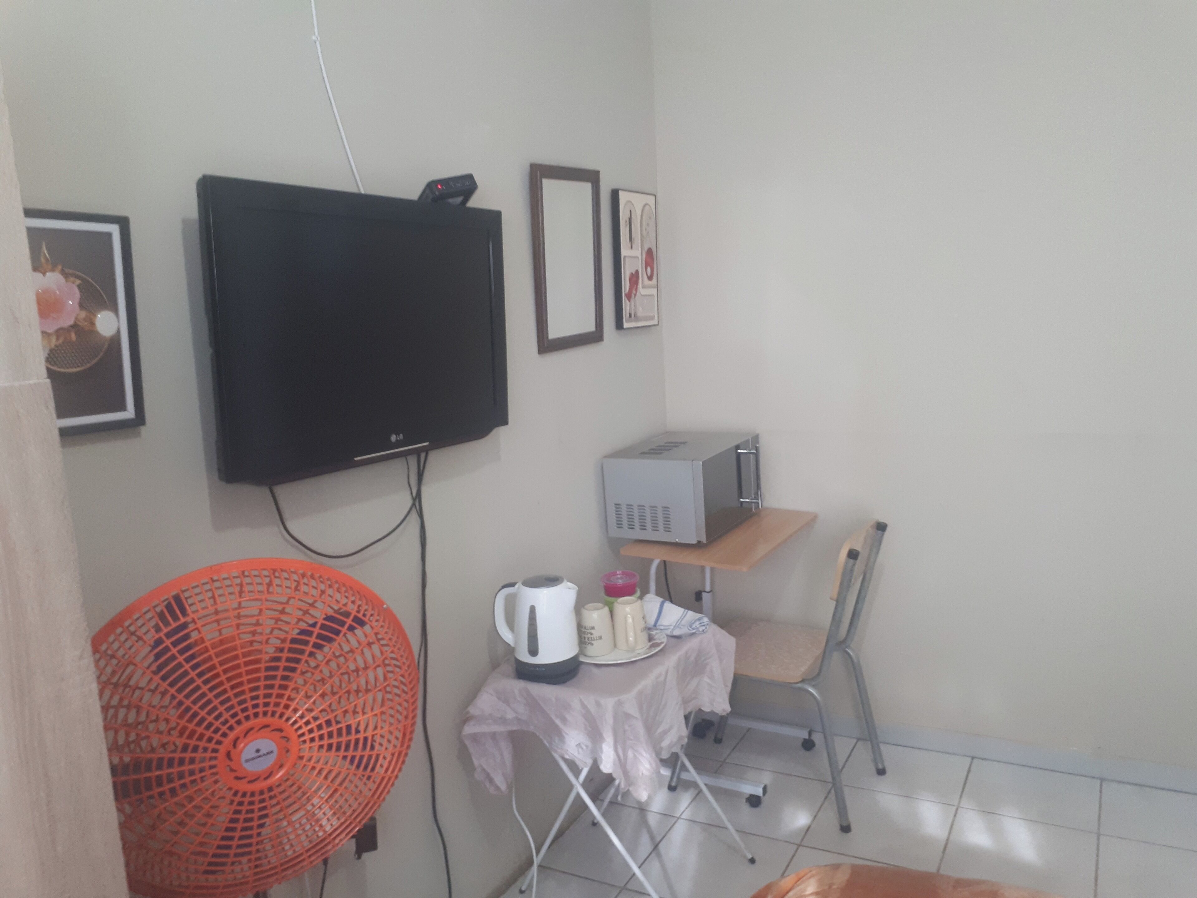 Comfort Double Room | Iron/ironing board, free WiFi, bed sheets