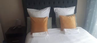 C- Land Guest house Meyerton