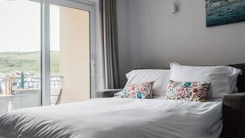 ๋ญ์
๋ฆฌ ์ํํธ, ์์ค์ํธ (North Cornish coast) | ๋ผ์ด์ง