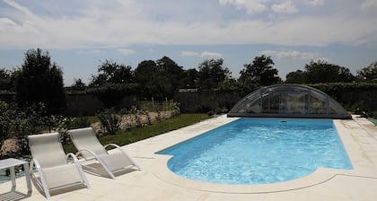 Charming Farmhouse with Private Pool & Garden near Paris