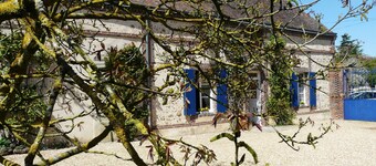 Charming Cottage with Pool Near Dreux and Chartres - Sleeps 4