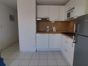 Fridge, microwave, dishwasher