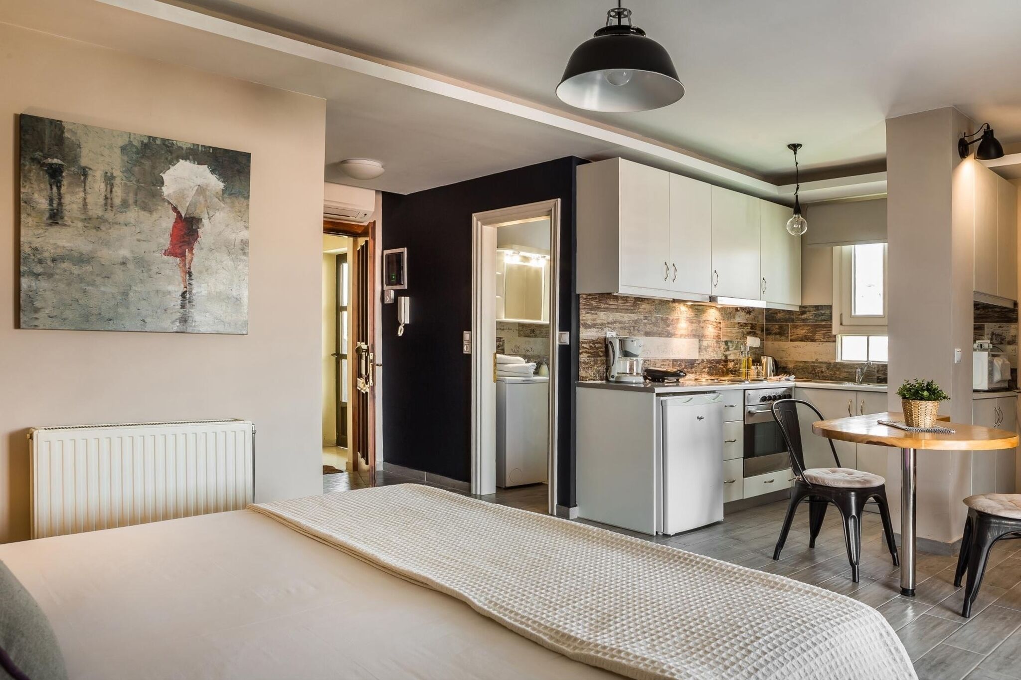 1 habitación, tabla de planchar con plancha, wifi y ropa de cama 
