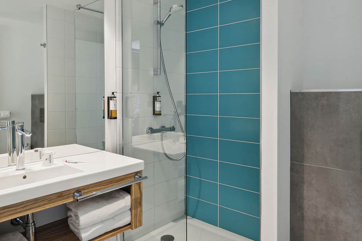 shower, rainfall showerhead, eco-friendly toiletries, hair dryer