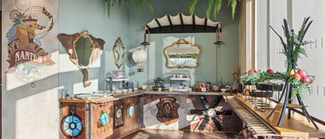 Daily buffet breakfast (EUR 14.5 per person)