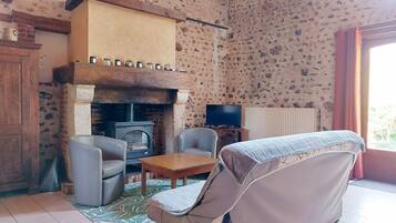 Televisie en een tafeltennistafel