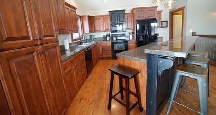 Inviting Family Home In Driggs Near Grand Targhee