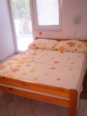 2 bedrooms, Internet, bed sheets - Apartments Antun, (16433), Vir, hr (Vir)