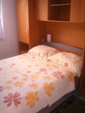 2 chambres, accès Internet, draps fournis