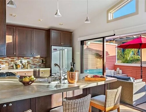Sunny condo with Beautiful View in Avila Beach