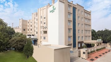 住宿正面