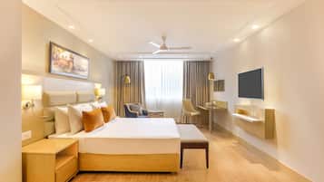 Quarto luxo | Escrivaninha, camas extras/dobráveis (sobretaxa), Wi-Fi de cortesia