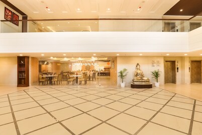 Lemon Tree Hotel Aligarh