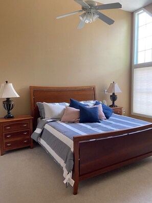 4 bedrooms, free WiFi, bed sheets
