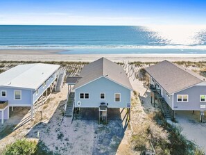 Beach nearby - Angelfish / 1323 W Beach Drive (Oak Island)