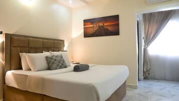 Strykejern/-brett og sengetøy