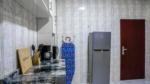 Apartment | Iron/ironing board, bed sheets - Utobert Residence-Wuse 2 (Abuja)