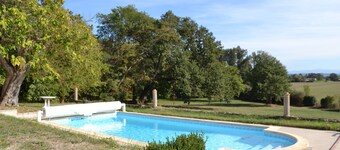 Charming house and ecology in the heart of lush greenery 45 'from Toulouse