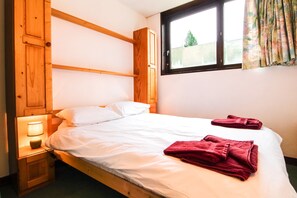 2 chambres, Wi-Fi gratuit, draps fournis