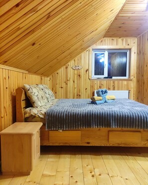 4 chambres, coffres-forts dans les chambres, fer et planche à repasser
