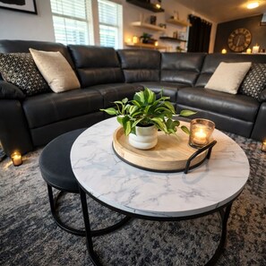 Smart TV, DVD player - Red Rock Retreat (Page)