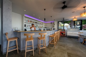 Bar (on property) - Ipsos Di Mare Hotel (Corfu)
