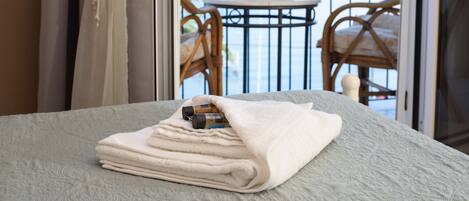 Quarto casal ou duplo premier, vista para o mar | Roupas de cama de algodão egípcio, roupas de cama premium