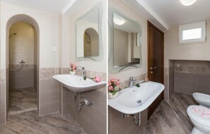 Apartment (One Bedroom Apartment with Terrace) | Bathroom