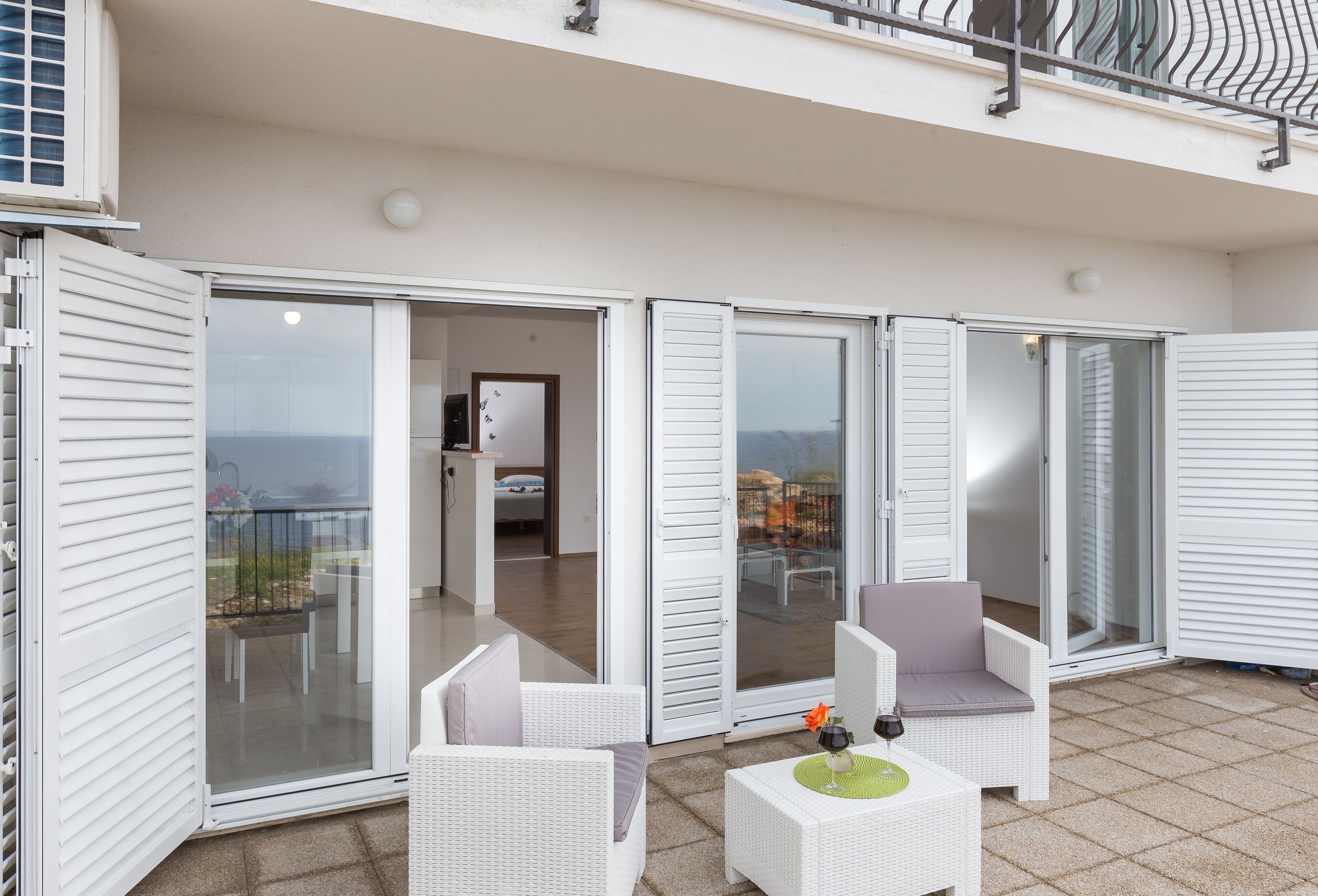 Departamento (One Bedroom Apartment with Terrace) | Terraza o patio