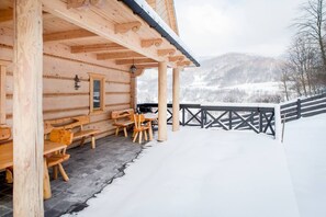 Vila, Beberapa Tempat Tidur | Taman