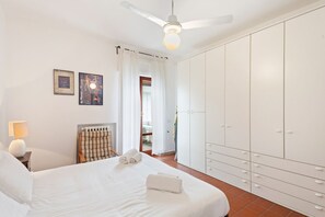 Apartment, 3 Schlafzimmer | Bügeleisen/Bügelbrett, Bettwäsche