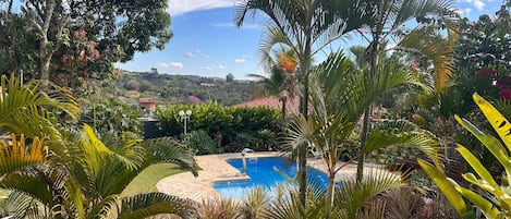 Piscine extérieure, piscine chauffée