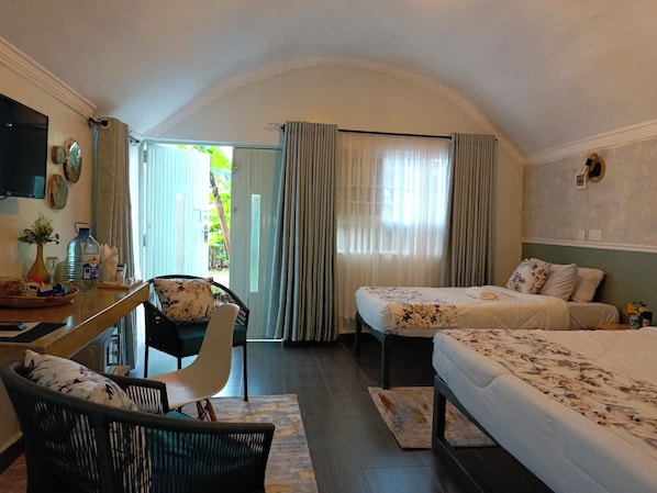 3 bedrooms, iron/ironing board, free WiFi, bed sheets