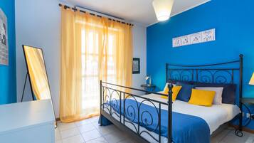 1 chambre, fer et planche Ă repasser, Wi-Fi gratuit, draps fournis