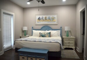 6 bedrooms, iron/ironing board, travel cot, free WiFi - Frangista Beach-6 BR w/ pool-4 min walk to beach! (Miramar Beach)