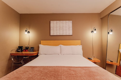 Cardedeu Express Hotel