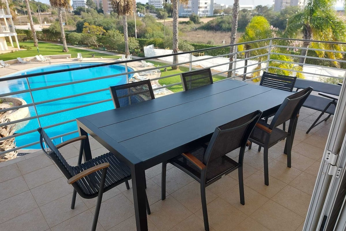 Familienapartment, 2 Schlafzimmer, Poolblick | Ausblick vom Zimmer