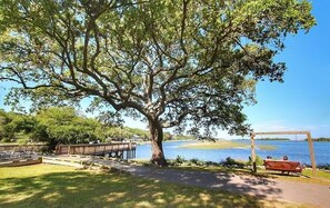 Property grounds - Experience luxury at 427 SAI - Boomer Sooner Beach in Sunset Beach, NC! (Sunset Beach)